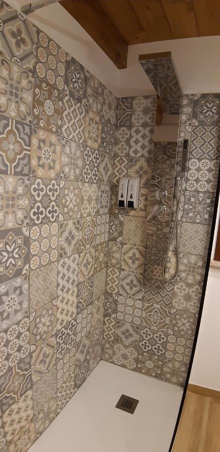 B&B Il Fienile Del Borgo Йези Екстериор снимка